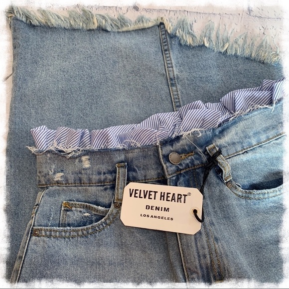 VELVET HEART Assymetrical Distressed Denim Skirt - Picture 7 of 8